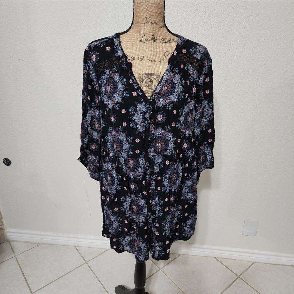 TORRID floral crocheted lace peplum babydoll shirt plus size 2 2X
